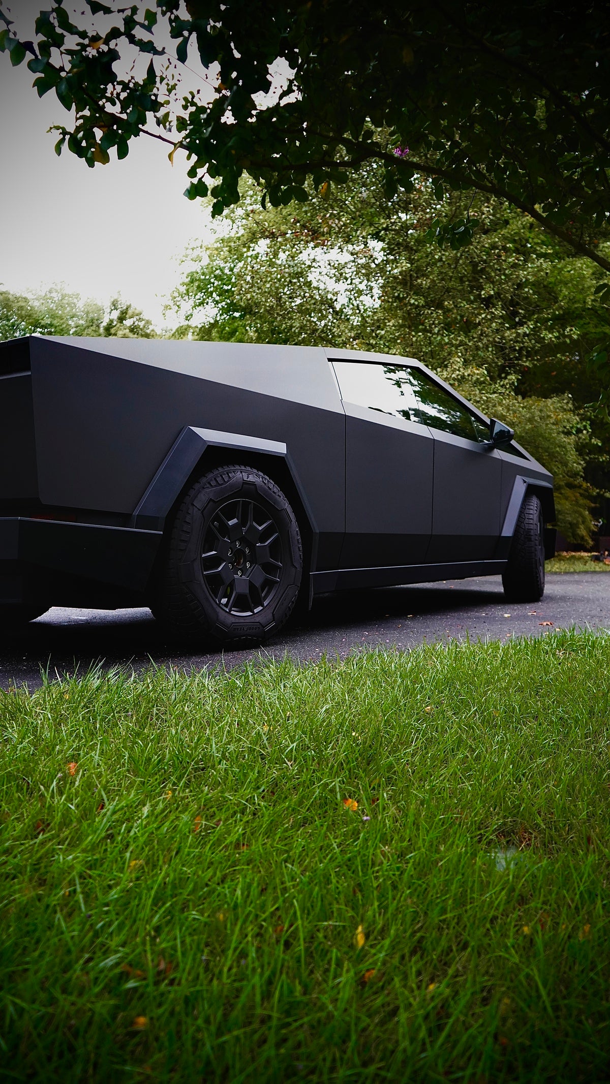 Drive the Future: Rent a Tesla Cybertruck This Weekend!